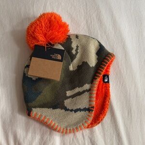Brand New With Tag The North Face Kids Camo and Orange Pom-Pom Hat